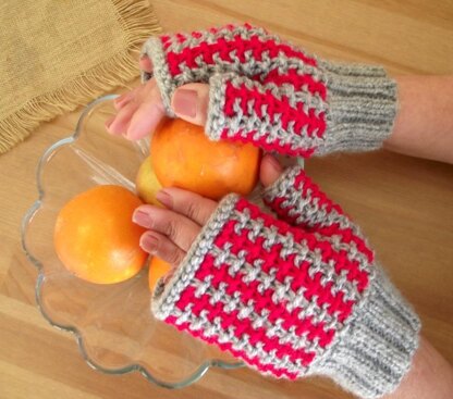 Charly Fingerless Mitts