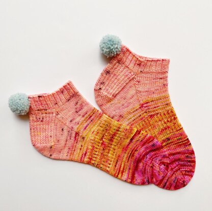 Shorty Sock Set pattern by Summer Lee