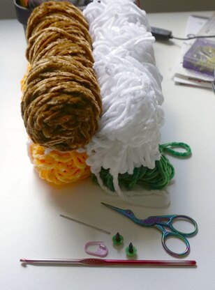 Crochet Pattern for the Cuddly Duck!