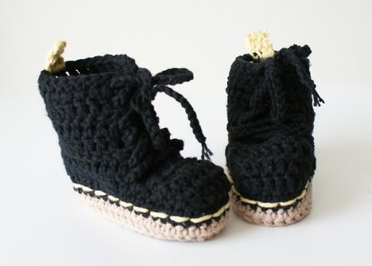 Crochet Combat Booties