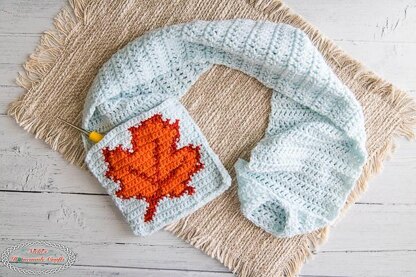 Pumpkin Leaf Pocket Scarf