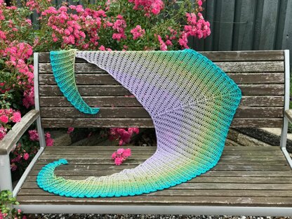 Roller Bird Shawl