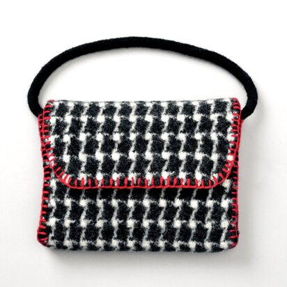 Felted Houndstooth Bag in Patons Classic Wool Worsted