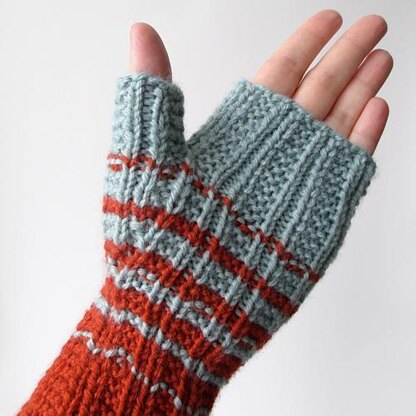 Two-Color Gradation Fingerless Gloves