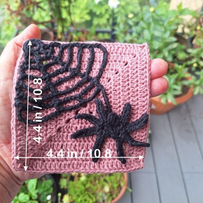 Spider web granny square