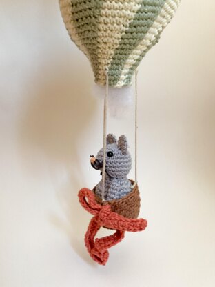 Hot air balloon amigurumi