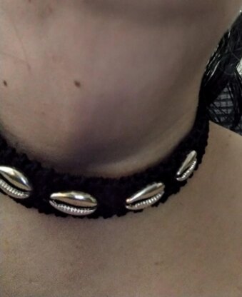 The Corvidae Choker