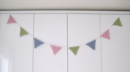 12 Flags Bunting