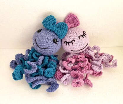 Knitted pattern octopus for newborn baby