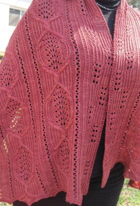 Sakai Cable Lace Shawl