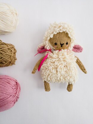 Sasha the sheep - Toy knitting pattern