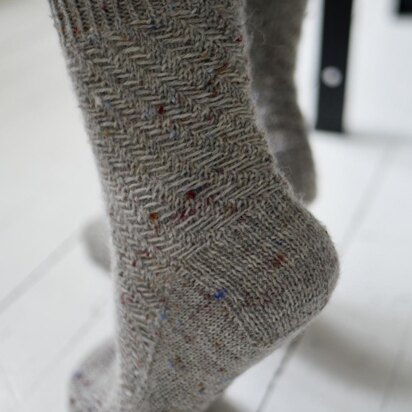 Kaarre Socks - knitting pattern