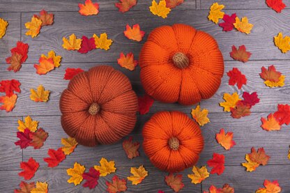 Pumpkin in Deramores Studio Chunky - Downloadable PDF