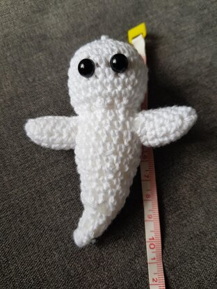 Crochet ghost