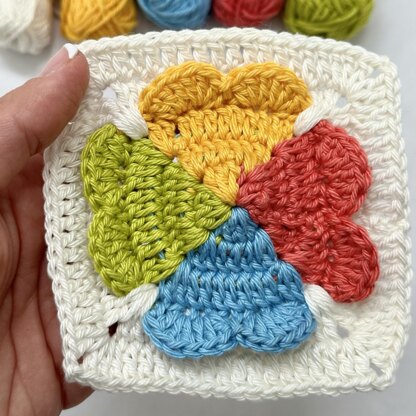 Four Hearts Granny Square