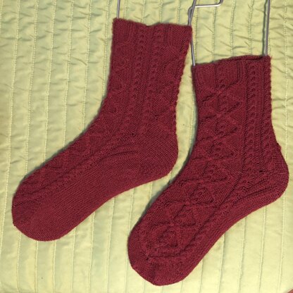 Undulating Cable Socks