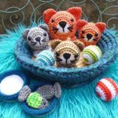 Woodgreen - Basket of Kitties