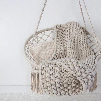Blanket : Snuggled Up - knitting pattern