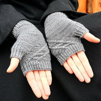 Winding Stairway Mitts