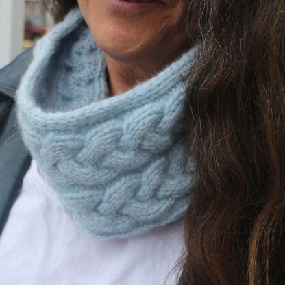 Trio of Cables Cowl (or Scarf)