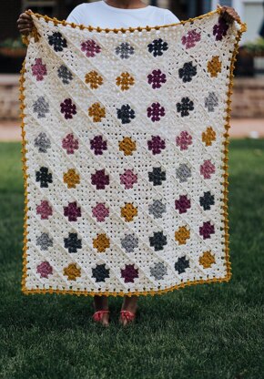 The Bobbilicious Baby Blanket - hanoverian crochet co