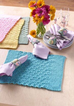 Easter Placemats with Napkin Rings in Red Heart Super Saver Economy Solids - LW4146