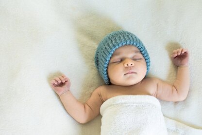 Easy Baby Hat | Seed Stitch Newborn Beanie