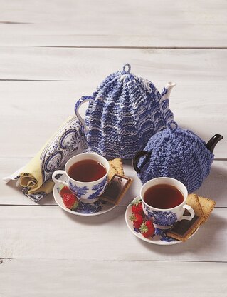 Tea Cosy in Bernat Handicrafter Cotton Solids