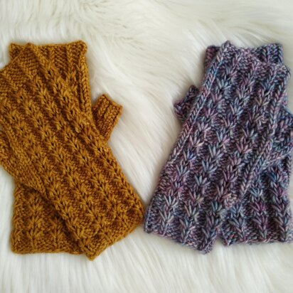 Ginevra Mitts - knitting pattern