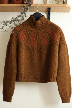 Grass whispers pullover