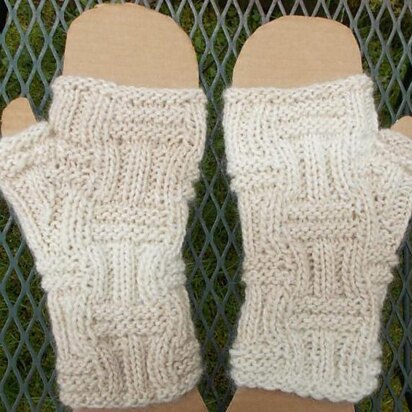 Hourglass Mitts