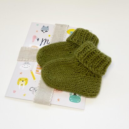 Baby socks ROKO - knitting pattern