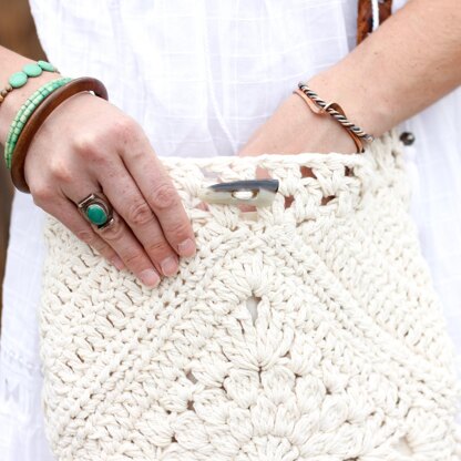 boho bag crochet pattern – of books & hooks