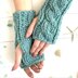 Super-cosy Cable Gloves