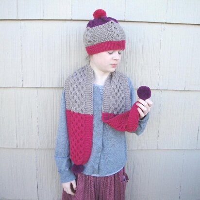 Tiddly Pom Hat & Scarf