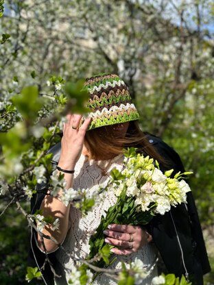 Pistachio hat