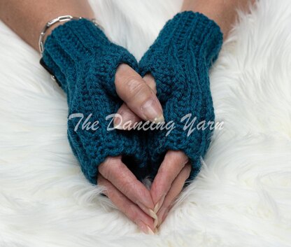 The Wedgewood Fingerless Gloves