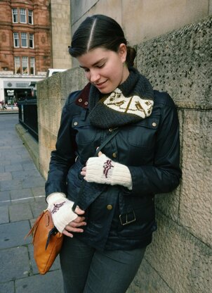 Scottish Rose Handwarmers