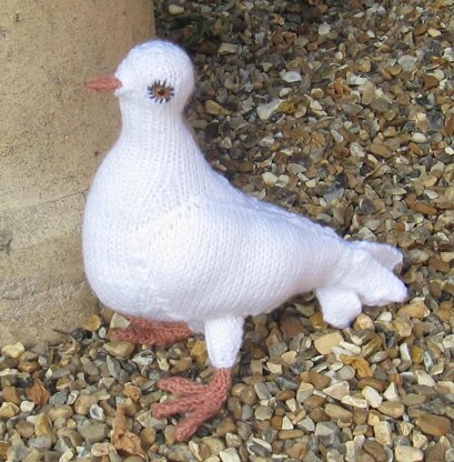 Peace Dove by madmonkeyknits