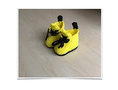 Baby Boot & Hat Set N 270