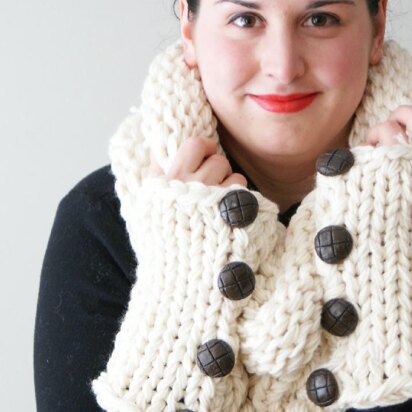 Simple Chunky Knit Shawl Cowl and Arm-warmers