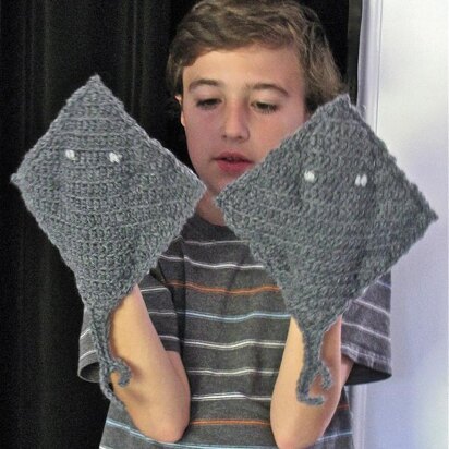 Stingray Puppetmittens