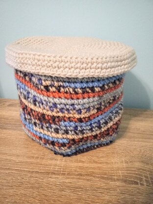 Sturdy Basket with Lid