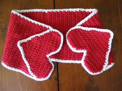 Hearty Casserole Mittens