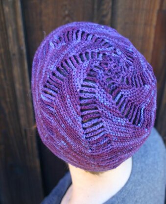 Kira K. Designs Centrifugal Hat PDF at WEBS | Yarn.com