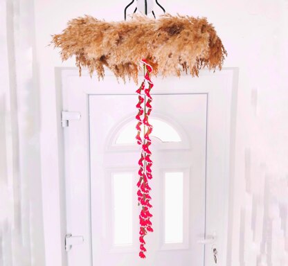 Twisted Christmas Garland