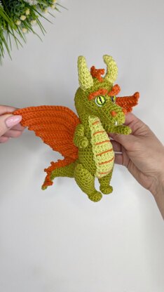 Gustav the Dragon crochet pattern, amigurumi dragon pattern