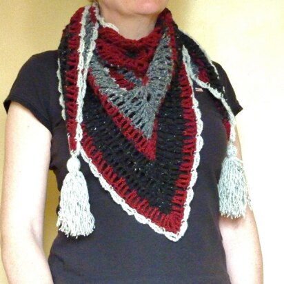 Idris shoulder shawl / kerchief / shawlette