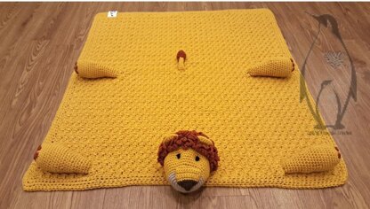 Noah's lion cot blanket