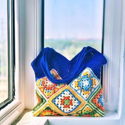 Granny square tote bag